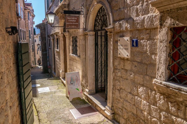 U četvrtak otvaranje 57. Hercegnovskog zimskog salona: “Život je detalj”