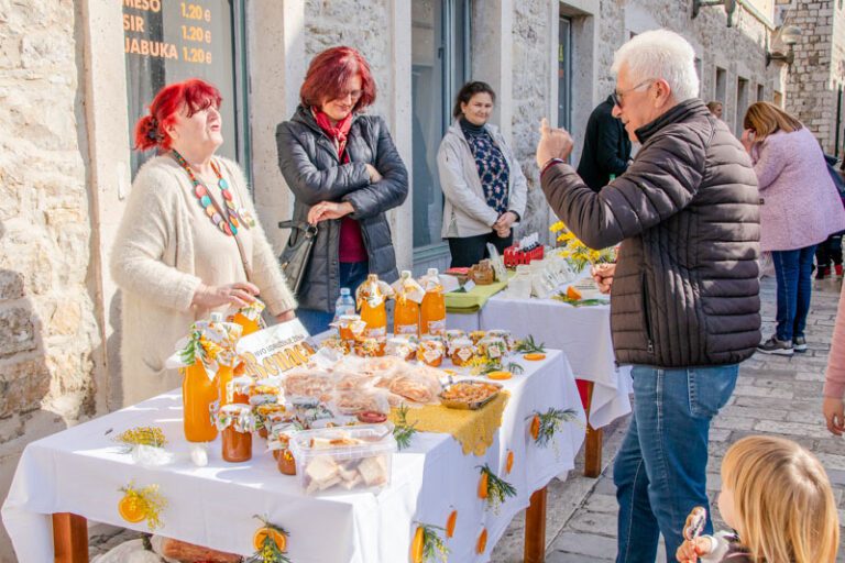 Mala fešta od naranče: Sve iz domaćih kužina i ruku, kao i za Bolnicu Meljine