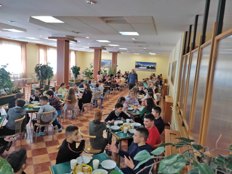 Počeli školski izleti poslije dvije godine korona pandemije
