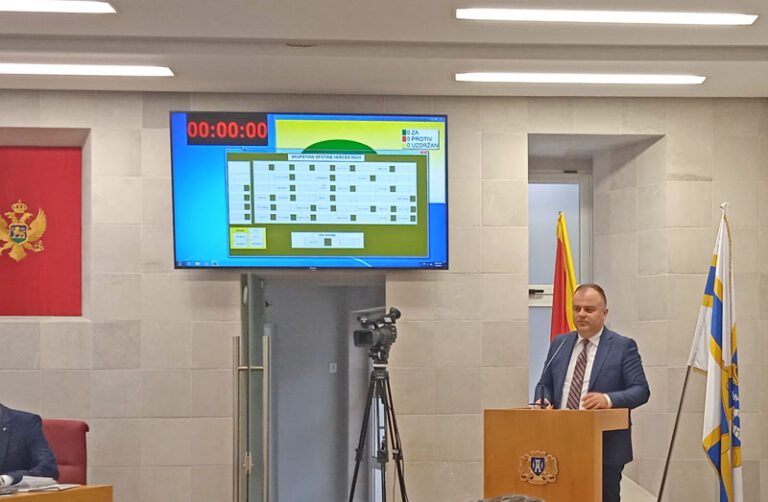 Katić u Beogradu i Podgorici pokušava da riješi dug Instituta i status Bolnice Meljine