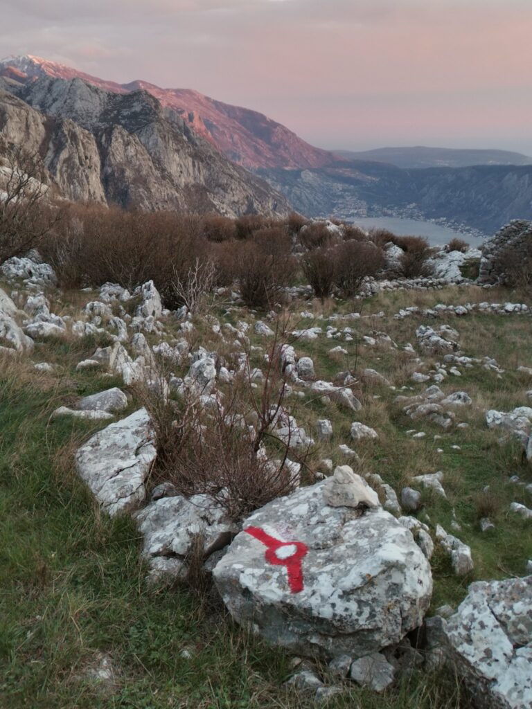 Novi izazov za planinare i rekreativce, Valište u zaleđu Boke