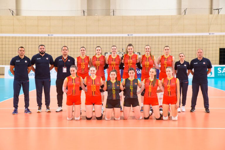 Odbojkašice Crne Gore savladale Island, zaigrala i Novljanka Ivana Dragović