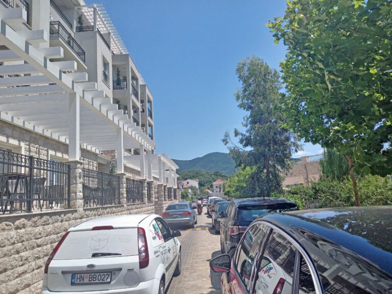 U Lazure Marina&Hotel očekuju hitno reagovanje Opštine u regulisanju saobraćaja kroz rizort