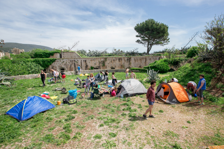 Mamula island: Od stratišta do rizorta
