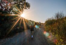 “Svitanje ljeta” uz pješačku turu do vidikovca 1. maj u Kumboru