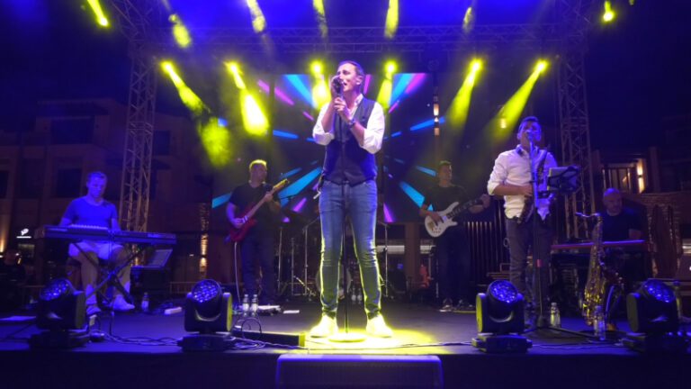 Koncert Sergeja Ćetkovića u Portonovom