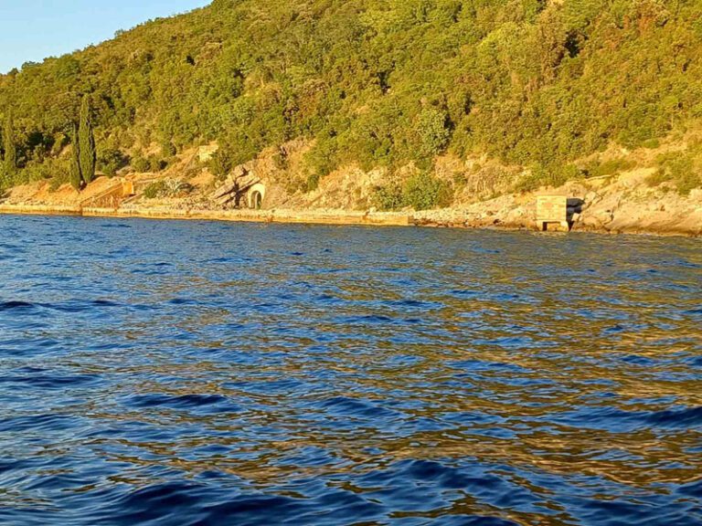 Nema više deponije otpada i pijeska na obali Rosa