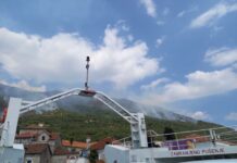 Goste u Boki dočekuju i ispraćaju požari, vatrogascima pomagali avion i helikopter