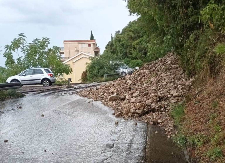 Protutnjalo nevrijeme, pune ruke posla za komunalne službe