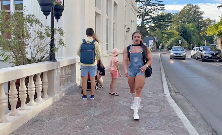 Najjača žena svijeta u Herceg Novom, navikla na obožavaoce