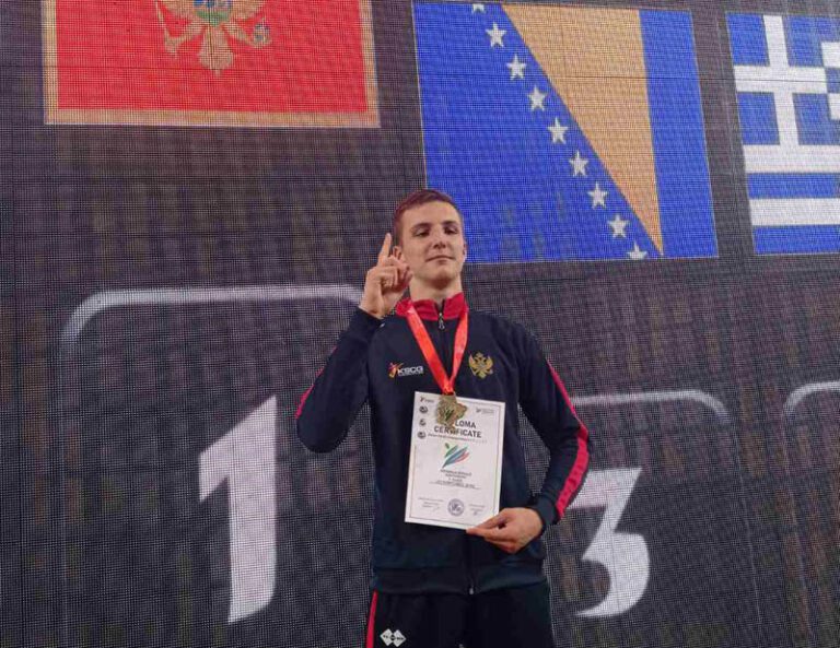 Nemanja i Sofija Mikulić osvojili zlato na Balkanskom prvenstvu u karateu