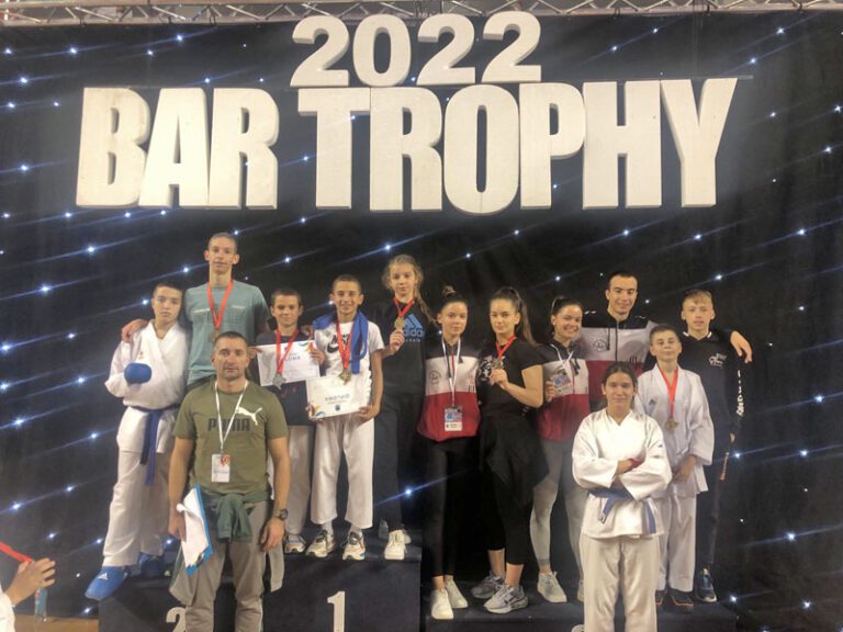 11 medalja za karatiste Šotokana u Baru