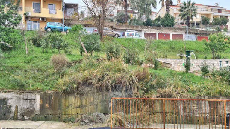 Opet klizište kod stambenih zgrada na Gomili