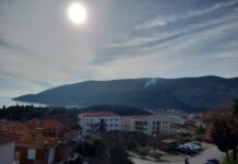 Gori kuća na Žvinjama