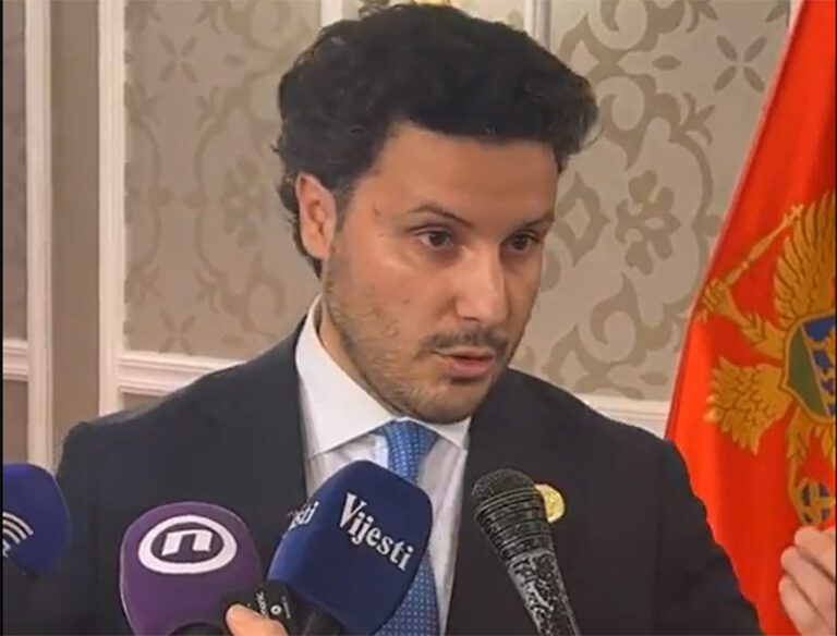 Abazović: Ako niste sigurni u trajekt “Vasilije” imate mogućnost da idete okolo