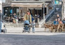 Mladi čekaju sigurnost za porodicu, a Crna Gora ostaje bez beba