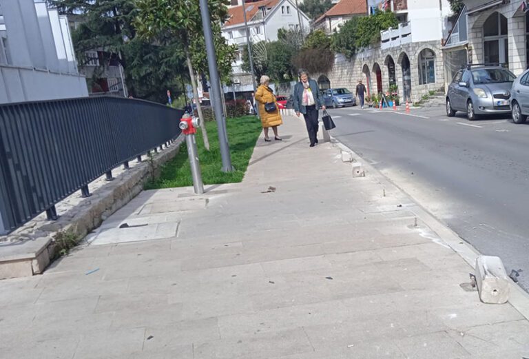 Za polomljene stubiće moguća kazna i do 2000 eura