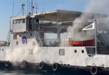 Prodimio trajekt “30. avgust”, popustio kaiš na jednom od motora