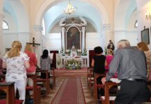 Uskršnja čestitka don Siniše Jozića: Ako živi Krist, živjećemo i mi