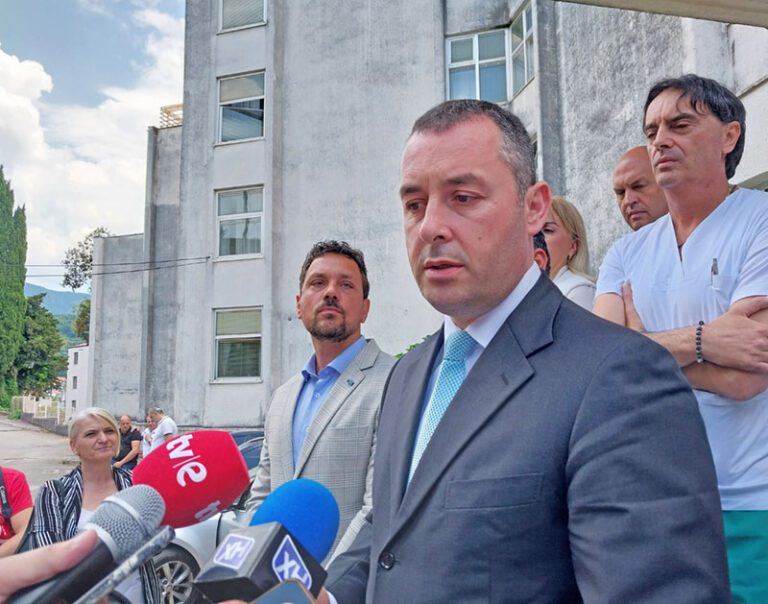 Šćekić: U Domu zdravlja mogući “tehnički propusti, ali direktor odgovoran i profesionalan”