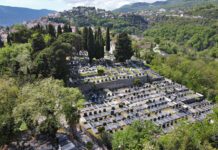 Gdje, u nedostatku grobnica, Novljani sahranjuju ili kremiraju, svoje najmilije