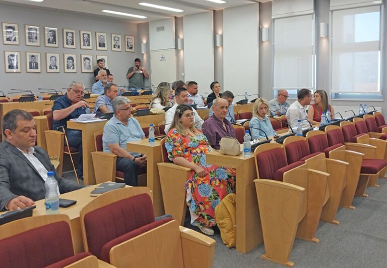 Zaustaviti lošu praksu u kašnjenju izgradnje insfrastrukture, te nekvalitetnih radova