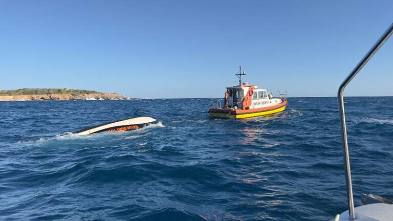 Gliser potonuo kod Luštice, spašeno devet osoba