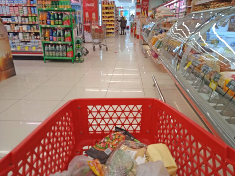 Nema dokaza da veliki trgovinski lanci dogovaraju cijene