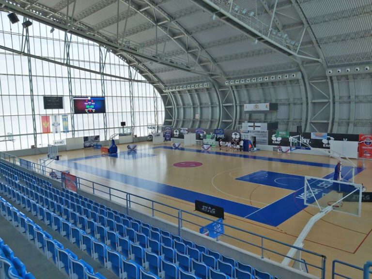Montiran LED semafor u Sportskom centru Igalo