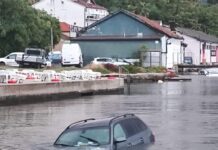 Auto ponijela bujica, samo u Zelenici bilo problema zbog padavina Auto u moru