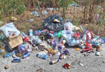 Sve što ne mogu prenijeti preko hrvatske granice turisti bacaju u međugranični prostor