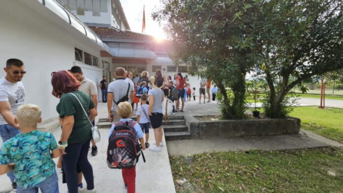 Pocetak skole sutorina