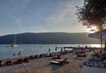 Pred kišni i hladniji talas na plažama dosta kupača