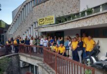 Radnici Pošte Crne Gore ne odustaju od štrajka, gužve na šalterima Strajk posta