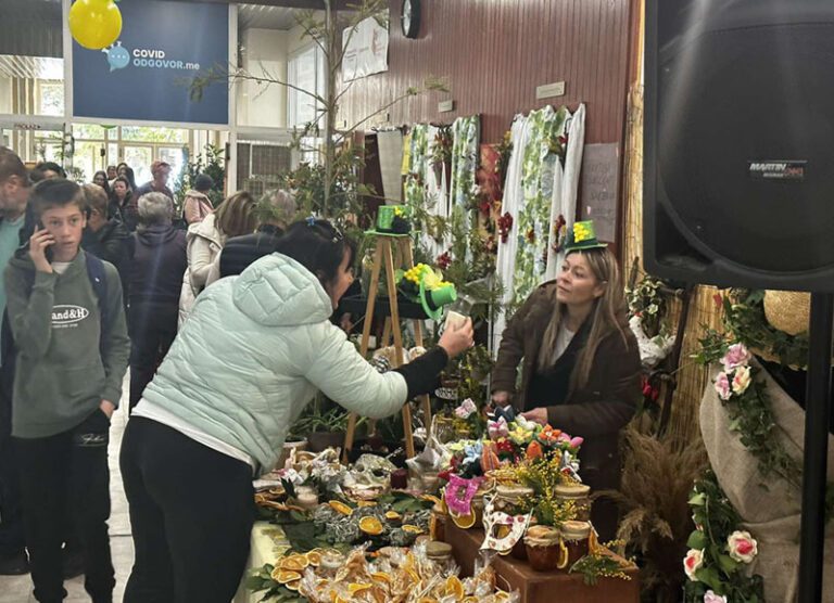 Izložba cvijeća za početak 56. Praznika mimoze