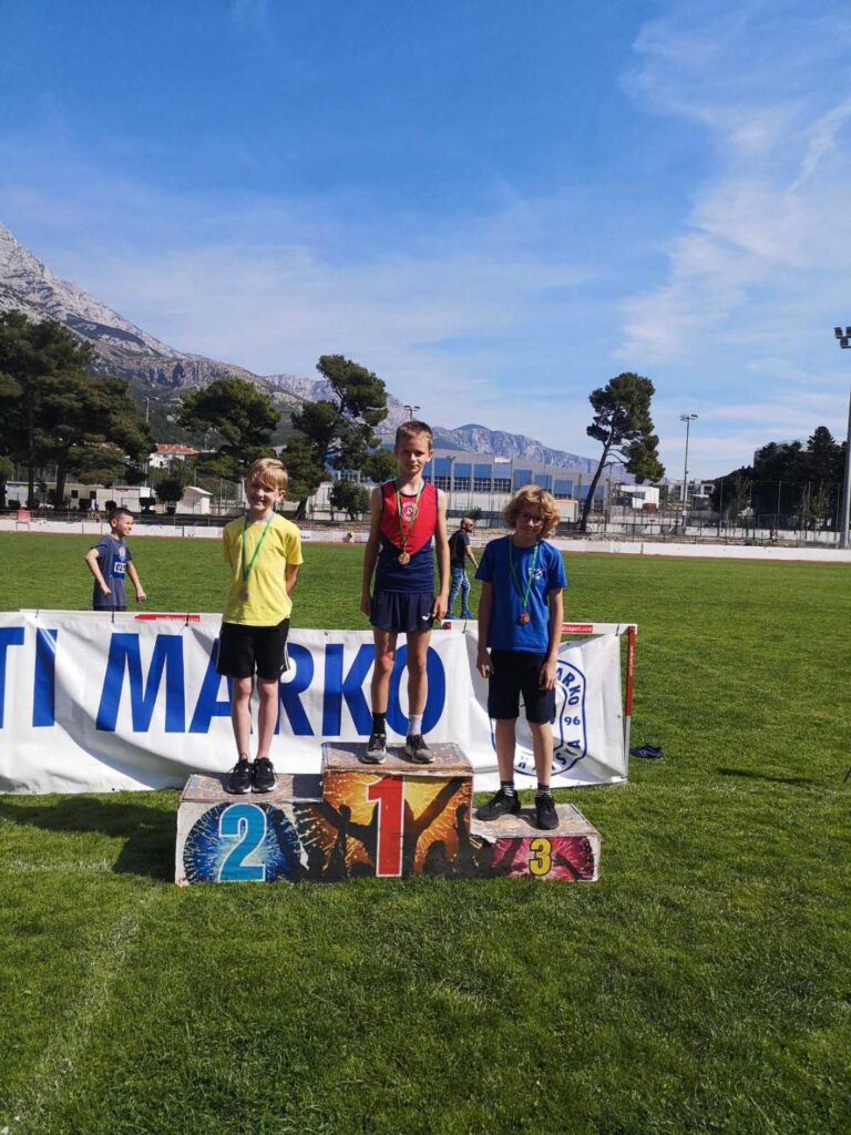 Viktor Jančić sa dvije zlatne i jednom srebrnom medaljom u Makarskoj