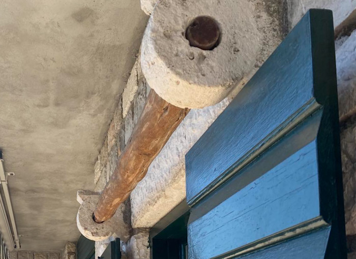 Kamen za lencuo skure