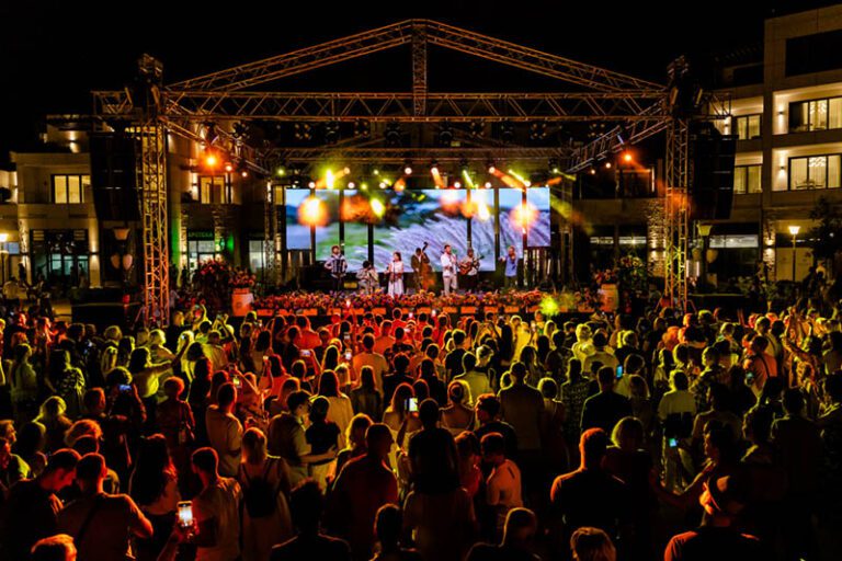 Subota u Portonovom uz Simfonijski orkestar i najbolje hitove osamdesetih