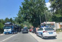 Lakše povrijeđeni motociklista i vozač “Renoa”, a teže putnik na motociklu