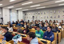 Novski srednjoškolci debatovali na temu „Može li se Crnoj Gori opet desiti Šćepan Mali“