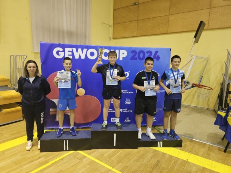 Stonoteniseri “Novog” s više medalja i visokim pozicijama na turniru u Sarajevu