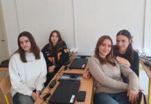 Klara, Jelena, Tea, Tamara, Anastasija i Varvara: Za Njegošev dan najbolji likovni radovi