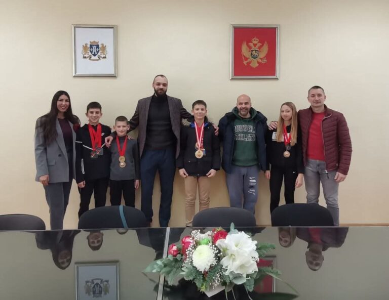 Opština Herceg Novi nagradila karatiste „Šotokan tima“ za uspjeh u 2024. godini