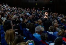 Rade Šerbedžija u Herceg Novom: Emotivno i nostalgično „zbog tebe, zbog sebe, zbog drugih“