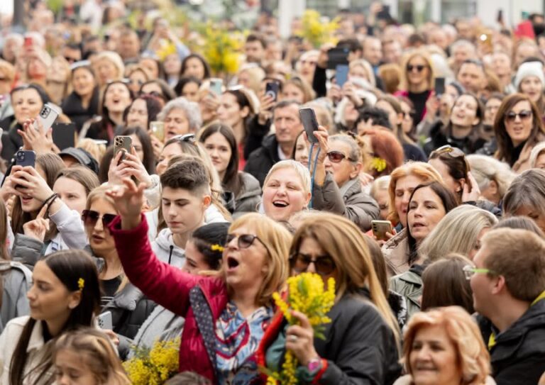 Svečano otvoren 56. Praznik mimoze: Herceg Novi most koji spaja ljude