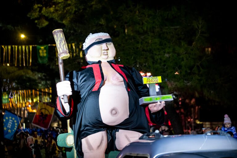 Ko je ove godine lutka-karneval u Herceg Novom?