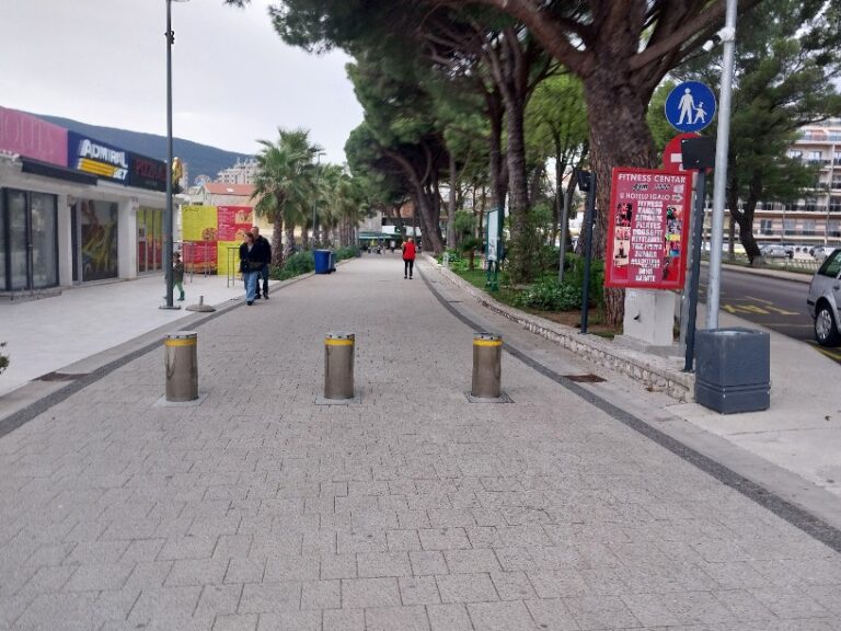 Potapajući stubići na šetalištu: Ko i kada će moći da vozi