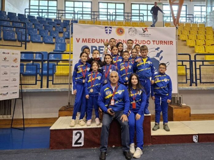 IMG-4acbb3ad95fce80e88a236b706f76734-V