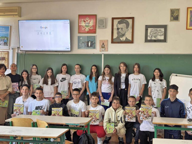Osmijesi i darovi u učionici OŠ „Ilija Kišić“: Čitanje nas bogati i donosi mudrost