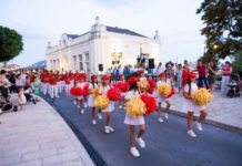 Povodom Dana državnosti upriličen defile Gradske muzike i malih mažoretki rekonstruisanom Njegoševom ulicom